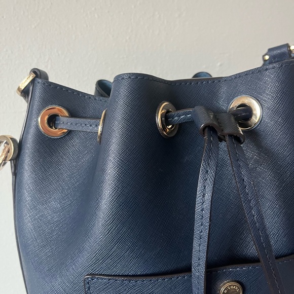 Michael Kors Bucket Bag - Picture 5 of 15